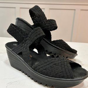 BERNIE MEV WEDGE SANDALS